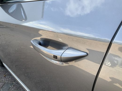 Hyundai IONIQ 1.6 GDi PHEV Premium Stoel/Stuurverw OpenSky Incl.BTW Plug-in Voll.Onderhouden! ActivLease financial lease