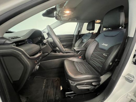 Jeep Compass 4xe 240 Plug-in Hybrid Electric Upland | 360 Camera | Apple Carplay/Android Auto| Audio premium |... ActivLease financial lease