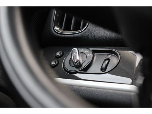 Mini Countryman 2.0 Cooper S E ALL4 | NL-AUTO! | 1 EIGENAAR! | STOELVERWARMING | LEDER | LED | PARK SENS V+A | DE... ActivLease financial lease