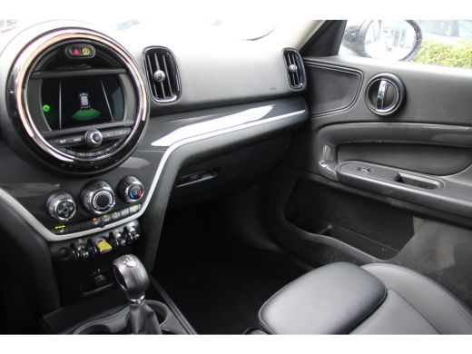 Mini Countryman 2.0 Cooper S E ALL4 | NL-AUTO! | 1 EIGENAAR! | STOELVERWARMING | LEDER | LED | PARK SENS V+A | DE... ActivLease financial lease
