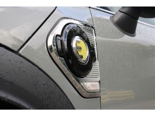 Mini Countryman 2.0 Cooper S E ALL4 | NL-AUTO! | 1 EIGENAAR! | STOELVERWARMING | LEDER | LED | PARK SENS V+A | DE... ActivLease financial lease