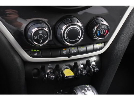 Mini Countryman 2.0 Cooper S E ALL4 | NL-AUTO! | 1 EIGENAAR! | STOELVERWARMING | LEDER | LED | PARK SENS V+A | DE... ActivLease financial lease