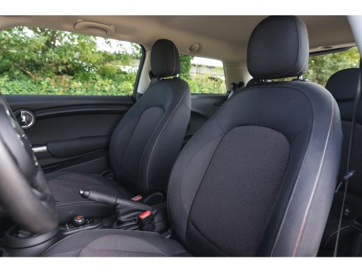 Mini One One First / Airconditioning / Multifunctioneel stuurwiel ActivLease financial lease