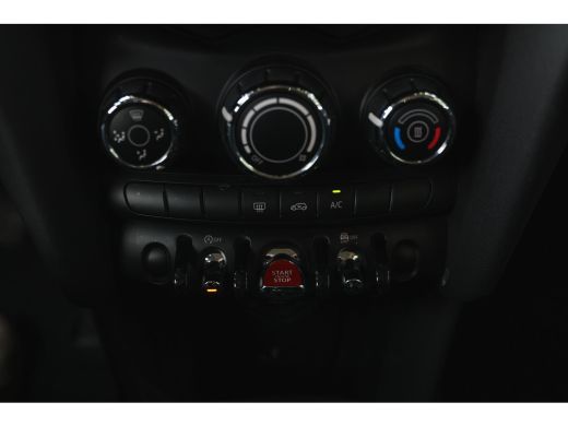 Mini One One First / Airconditioning / Multifunctioneel stuurwiel ActivLease financial lease