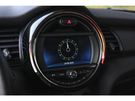 Mini One One First / Airconditioning / Multifunctioneel stuurwiel ActivLease financial lease