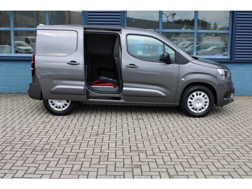 Opel Combo-e 50kWh 136 PK | NAVI | TREKHAAK | CAMERA | CARPLAY | 5,9% RENTE FINANCIAL LEASE! ActivLease financial lease