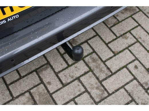 Opel Combo-e 50kWh 136 PK | NAVI | TREKHAAK | CAMERA | CARPLAY | 5,9% RENTE FINANCIAL LEASE! ActivLease financial lease