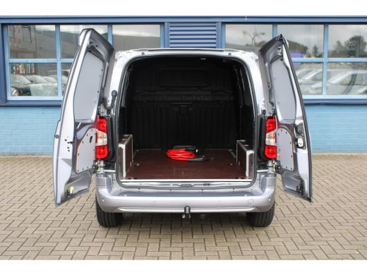 Opel Combo-e 50kWh 136 PK | NAVI | TREKHAAK | CARPLAY | 5,9% RENTE FINANCIAL LEASE! ActivLease financial lease