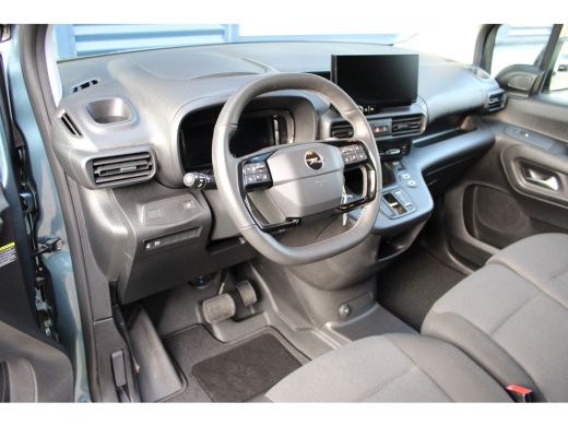 Opel Combo-e 50kWh 136 PK NIEUW MODEL! | 3-ZITS | NAVI | TREKHAAK | CAMERA | CARPLAY | 5,9% RENTE FINANCIAL LE... ActivLease financial lease