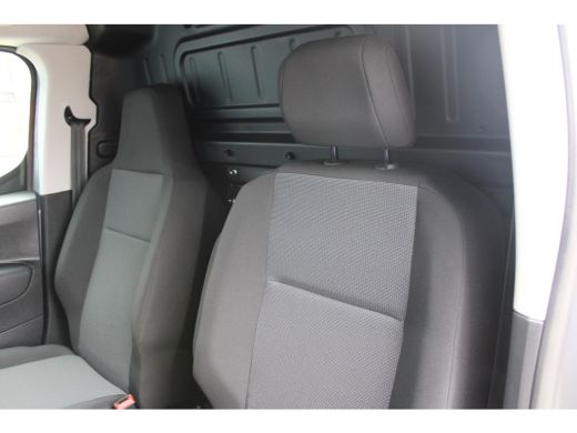 Opel Combo-e 50kWh 136 PK | NAVI | TREKHAAK | CAMERA | CARPLAY | 5,9% RENTE FINANCIAL LEASE! ActivLease financial lease