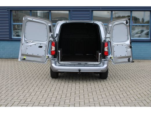 Opel Combo-e 50kWh 136 PK | NAVI | TREKHAAK | CAMERA | CARPLAY | 5,9% RENTE FINANCIAL LEASE! ActivLease financial lease