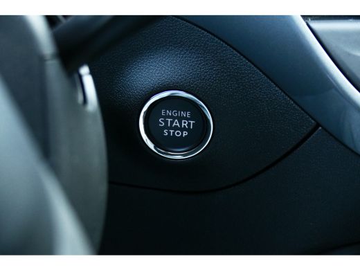 Opel Crossland 1.2 TURBO 110PK ULTIMATE / NAVI / ALCANTARA / LED / PDC / CLIMA / 17"LMV / CAMERA / AGR / KEYLESS... ActivLease financial lease