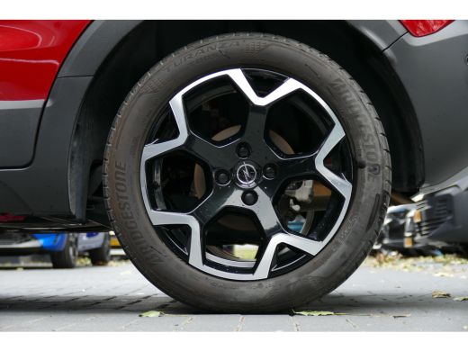 Opel Crossland 1.2 TURBO 110PK ULTIMATE / NAVI / ALCANTARA / LED / PDC / CLIMA / 17"LMV / CAMERA / AGR / KEYLESS... ActivLease financial lease