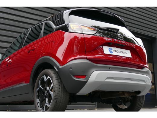 Opel Crossland 1.2 TURBO 110PK ULTIMATE / NAVI / ALCANTARA / LED / PDC / CLIMA / 17"LMV / CAMERA / AGR / KEYLESS... ActivLease financial lease