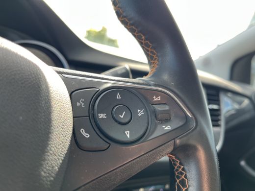 Opel Crossland X 1.2 Turbo Innovation Camera | Climate control | Parkeersensoren | LED | Comfortstoelen ActivLease financial lease