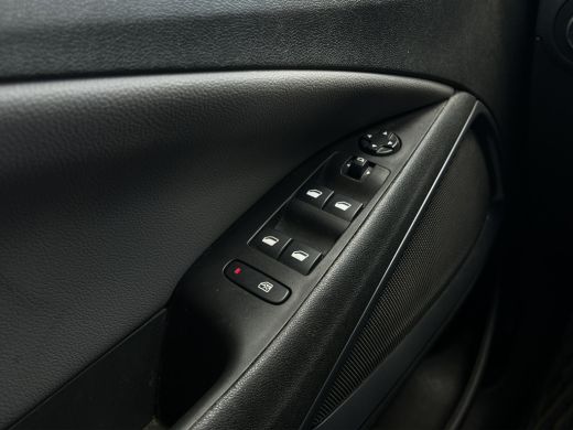 Opel Crossland X 1.2 Turbo Innovation Camera | Climate control | Parkeersensoren | LED | Comfortstoelen ActivLease financial lease