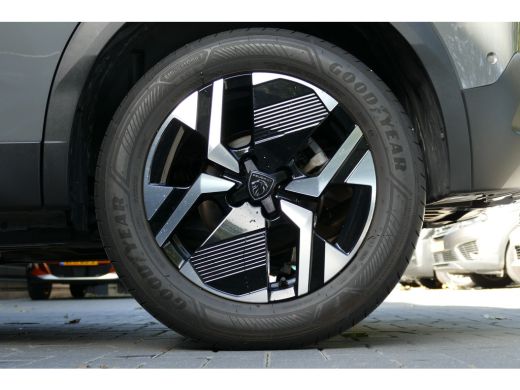 Peugeot 2008 1.2 PURETECH 130PK GT PACK AUTOMAAT / NAVI / ALCANATARA / PDC / CLIMA / 17"LMV / CAMERA V+A / KEY... ActivLease financial lease