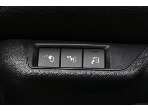 Peugeot 2008 1.2 PURETECH 130PK GT PACK AUTOMAAT / NAVI / ALCANATARA / PDC / CLIMA / 17"LMV / CAMERA V+A / KEY... ActivLease financial lease