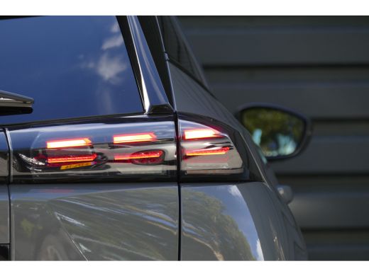 Peugeot 2008 1.2 PURETECH 130PK GT PACK AUTOMAAT / NAVI / ALCANATARA / PDC / CLIMA / 17"LMV / CAMERA V+A / KEY... ActivLease financial lease