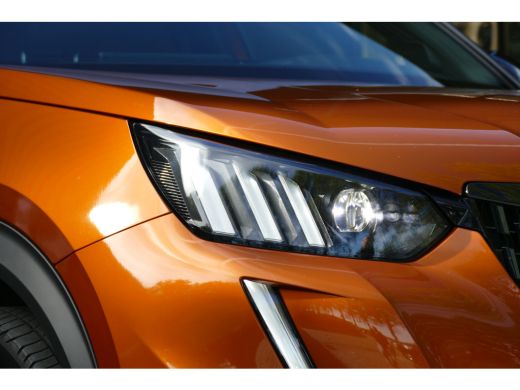 Peugeot 2008 1.2 PURETECH 130PK GT PACK AUTOMAAT / NAVI / ALCANTARA / CLIMA / PDC / 18"LMV / CAMERA / KEYLESS ... ActivLease financial lease