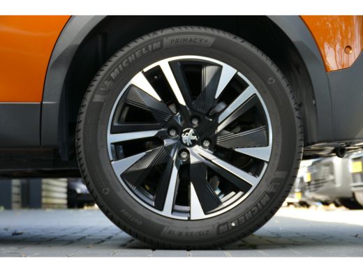 Peugeot 2008 1.2 PURETECH 130PK GT PACK AUTOMAAT / NAVI / ALCANTARA / CLIMA / PDC / 18"LMV / CAMERA / KEYLESS ... ActivLease financial lease