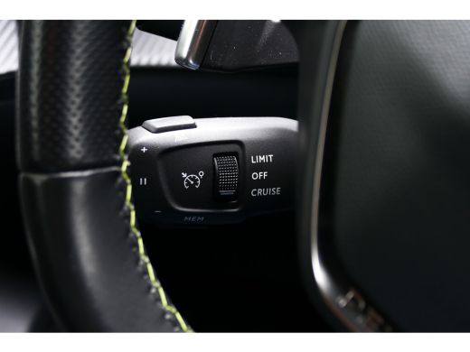 Peugeot 2008 1.2 PURETECH 130PK GT PACK AUTOMAAT / NAVI / ALCANTARA / CLIMA / PDC / 18"LMV / CAMERA / KEYLESS ... ActivLease financial lease