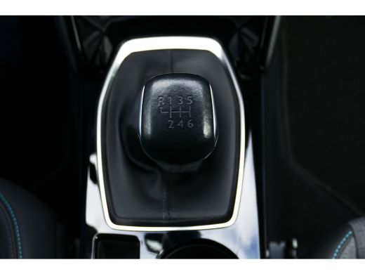 Peugeot 208 1.2 PURETECH 100PK 5-DRS ALLURE PACK / NAVI / LED / CLIMA / PDC / 16"LMV / CAMERA / KEYLESS / WIN... ActivLease financial lease