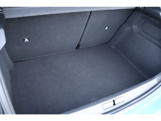 Peugeot 208 1.2 Turbo 100 Allure | Cruise Control | Navigatie | Carplay | Camera | LMV | Airco | Sensoren ActivLease financial lease