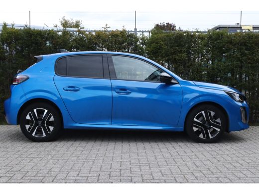 Peugeot 208 1.2 Turbo 100 Allure | Cruise Control | Navigatie | Carplay | Camera | LMV | Airco | Sensoren ActivLease financial lease
