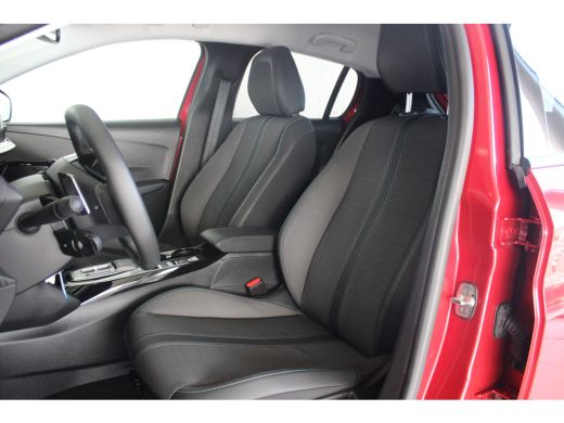 Peugeot 208 1.2 Turbo 100-PK EAT8 Allure Pack AUTOMAAT | NAVI | PDC | LMV | CLIMATE CONTROL | CARPLAY ActivLease financial lease