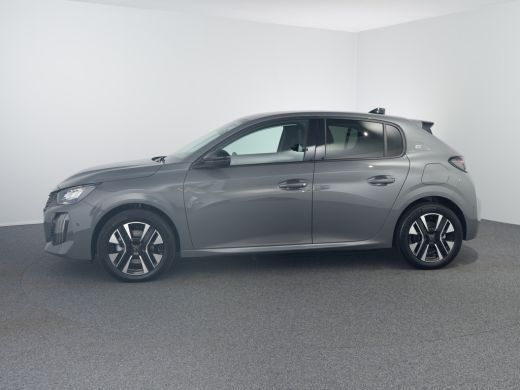 Peugeot e-208 EV Allure 51 kWh - 46 KM ! | 11 kW lader | Achterbank in delen neerklapbaar | Apple Carplay/Andro... ActivLease financial lease