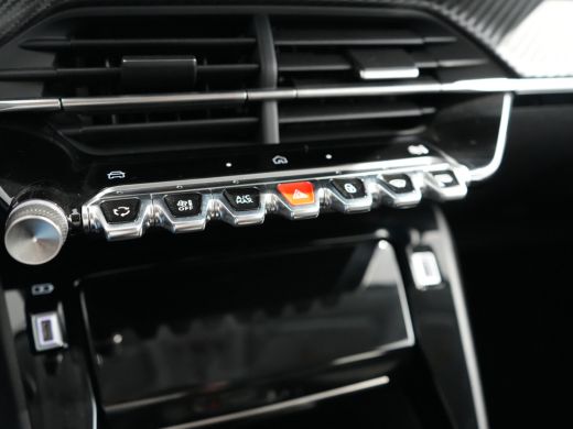Peugeot e-208 EV Allure 51 kWh - 46 KM ! | 11 kW lader | Achterbank in delen neerklapbaar | Apple Carplay/Andro... ActivLease financial lease