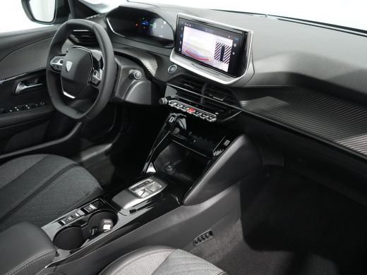 Peugeot e-208 EV Allure 51 kWh - 46 KM ! | 11 kW lader | Achterbank in delen neerklapbaar | Apple Carplay/Andro... ActivLease financial lease