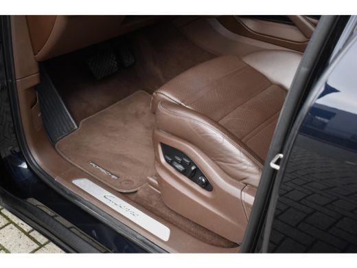 Porsche Cayenne 3.0 E-Hybrid 462pk SportDesign | ACC | Head-Up | Bose | Trekhaak wegk. | Panoramadak | 360 Camera | ActivLease financial lease