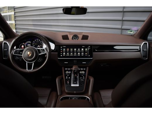 Porsche Cayenne 3.0 E-Hybrid 462pk SportDesign | ACC | Head-Up | Bose | Trekhaak wegk. | Panoramadak | 360 Camera | ActivLease financial lease