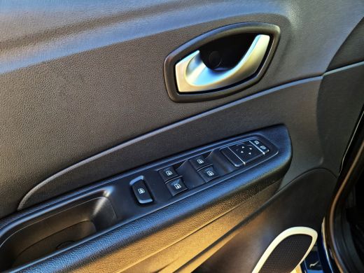 Renault Captur 1.5 dCi - 90 Pk - Euro 6 - AUTOMAAT - Navi - ActivLease financial lease