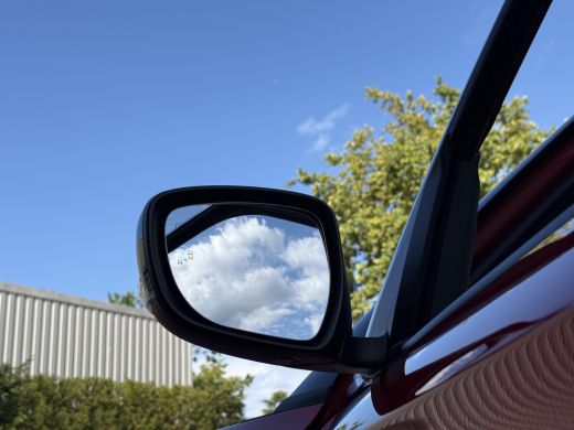 Suzuki Swift 1.2 Style Smart Hybrid **STOELVERWARMING/ KEYLESS/ NAVIGATIE/ DODEHOEK DETECTIE** ActivLease financial lease