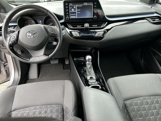 Toyota C-HR 2.0 Hybrid Dynamic (Navigatie - Parkeersensoren V+A) ActivLease financial lease