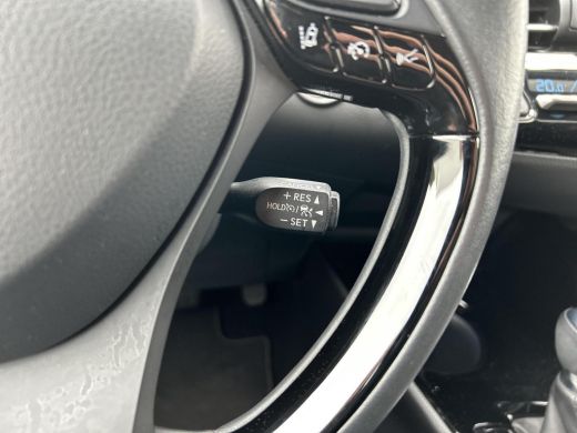 Toyota C-HR 2.0 Hybrid Dynamic (Navigatie - Parkeersensoren V+A) ActivLease financial lease