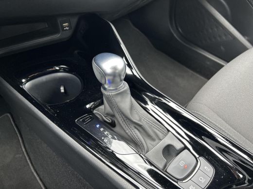 Toyota C-HR 2.0 Hybrid Dynamic (Navigatie - Parkeersensoren V+A) ActivLease financial lease