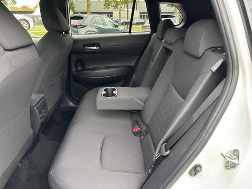 Toyota Corolla Cross Hybrid 200 Dynamic | All-in prijs | Automaat | Apple/android auto ActivLease financial lease