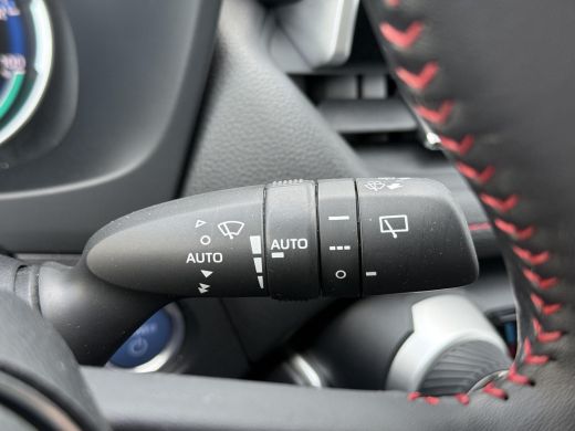 Toyota RAV4 2.5 Plug-in Hybrid AWD Dynamic **STOELVERWARMING/ ELEKTRISCHE STOEL/ APPLE CARPLAY/ ELEKTRISCHE A... ActivLease financial lease