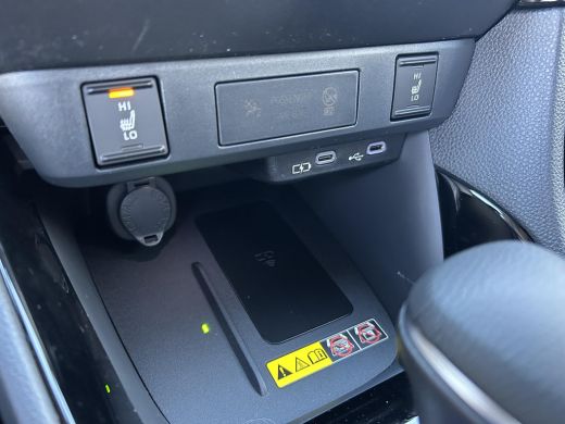 Toyota Yaris 1.5 Hybrid 115 Dynamic **NIEUWE AUTO/ COMFORT PACK/ FORREST GREEN/ BINNENKORT LEVERBAAR** ActivLease financial lease