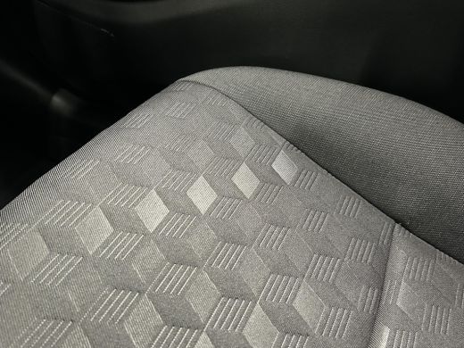 Toyota Yaris 1.5 Hybrid 115 Dynamic **NIEUWE AUTO/ COMFORT PACK/ FORREST GREEN/ BINNENKORT LEVERBAAR** ActivLease financial lease