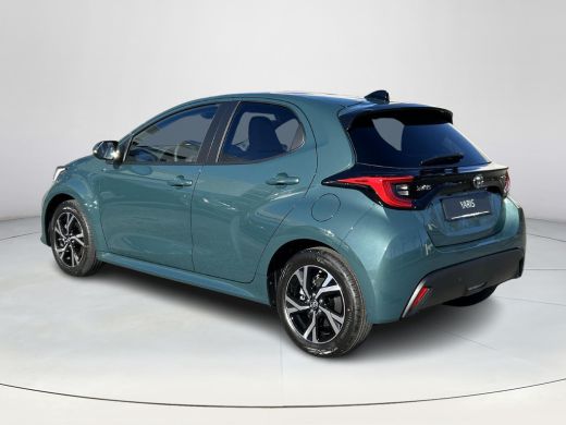 Toyota Yaris 1.5 Hybrid 115 Dynamic **NIEUWE AUTO/ COMFORT PACK/ FORREST GREEN/ BINNENKORT LEVERBAAR** ActivLease financial lease