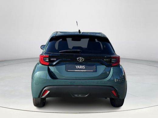 Toyota Yaris 1.5 Hybrid 115 Dynamic **NIEUWE AUTO/ COMFORT PACK/ FORREST GREEN/ BINNENKORT LEVERBAAR** ActivLease financial lease