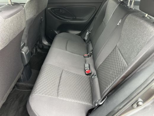 Toyota Yaris Cross 1.5 Hybrid 115 First Edition | Dode hoek waarschuwing | Parkeersensoren | Stoel- + stuurverwarmin... ActivLease financial lease