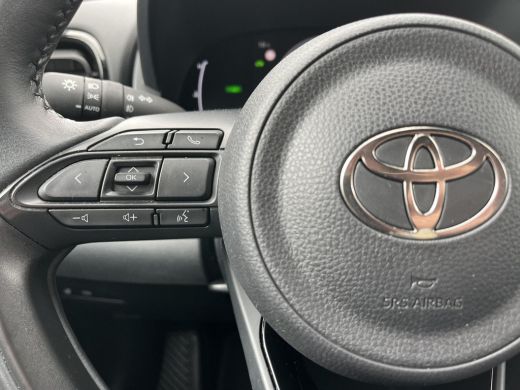 Toyota Yaris Cross 1.5 Hybrid 115 First Edition | Dode hoek waarschuwing | Parkeersensoren | Stoel- + stuurverwarmin... ActivLease financial lease