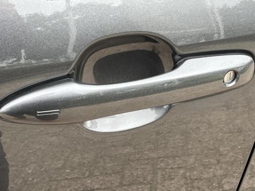 Toyota Yaris Cross 1.5 Hybrid 115 First Edition | Dode hoek waarschuwing | Parkeersensoren | Stoel- + stuurverwarmin... ActivLease financial lease