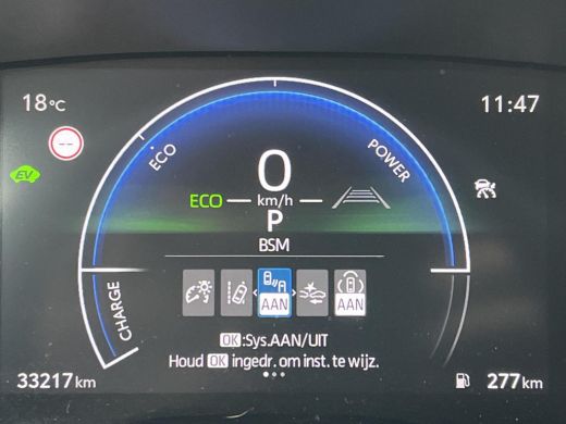 Toyota Yaris Cross 1.5 Hybrid 115 First Edition | Dode hoek waarschuwing | Parkeersensoren | Stoel- + stuurverwarmin... ActivLease financial lease